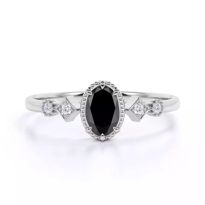 Anel de noivado de pedra de Diamond Accents Milgrain 5 preto e branco ovais do corte 1,5 quilates