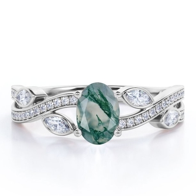 Cruzamento sobre o anel de noivado filigrana leitoso opaco dado forma de Ring In 18K do acoplamento da ágata de Moss Green