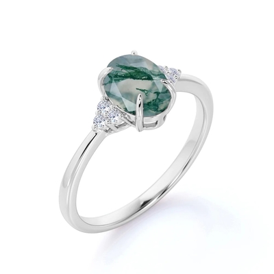 Pedra do clássico 7 corte oval Moss Green Agate e Diamond Plain Shank Wedding Ring de 1,1 quilates no ouro branco