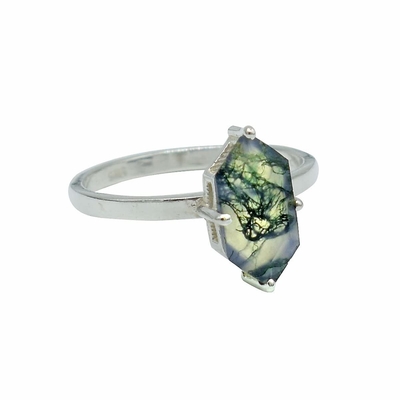 O hexágono Moss Agate Ring com os diamantes como mulheres do acoplamento do presente soa