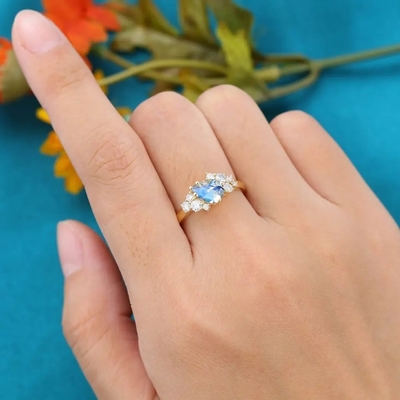 presente antigo nupcial do aniversário da promessa do ouro 14K amarelo para o anel de noivado dado forma pera de Moonstone das mulheres