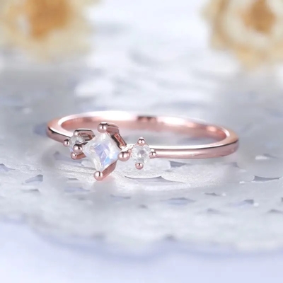 Anel na moda para o anel chapeado ouro da princesa Cut Dainty Engagement de Sterling Silver Moonstone Ring Rose das mulheres 925