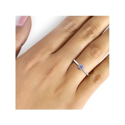 Gem Stone King 0,18 Ct Tanzanite azul 925 Sterling Silver Ring com os dentes do ouro 10K amarelo soa