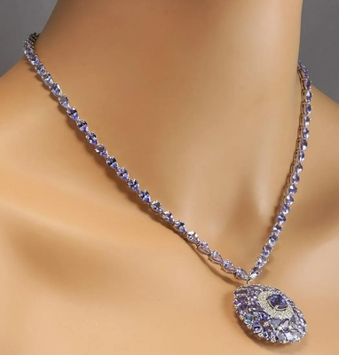 13,80 CTW ouro branco natural de Tanzanite e de Diamond Necklace In 14K