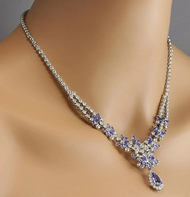 13,80 CTW ouro branco natural de Tanzanite e de Diamond Necklace In 14K