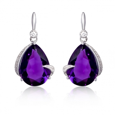 2,46 ct. t.w. Ametista e 1/10 de ct. t.w. Diamond Leverback Earrings em Sterling Silver