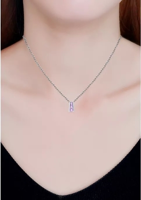 3/8 de ct. t.w. Colar do pendente da escada da ametista 3-Stone em Sterling Silver