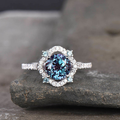 A joia de 925 Sterling Silver Synthetic Alexandrite Stone, laboratório de 8MM criou anéis do Alexandrite