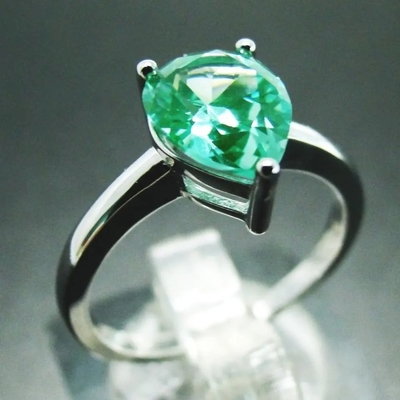 Anel de noivado elegante do casamento do solitário da forma da pera de Sterling Silver Green Spinel Ring