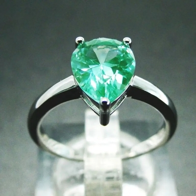 Anel de noivado elegante do casamento do solitário da forma da pera de Sterling Silver Green Spinel Ring