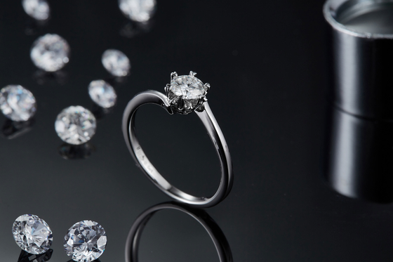 Senhora 9k em volta do anel aberto da prata da joia da grandiosidade da forma de 7.5mm Moissanite