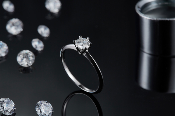 9K com corte de prata Moissanite branco Diamond Minimalist Wedding Jewelry do anel
