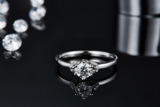 Joia chapeada original das mulheres de Ring Custom Moissanite Ring Engagement do ouro branco do estilo da flor