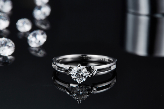 Quadrado branco Moissanite e Sapphire Platineve Diamonds Jewelry Women Ring With Silver 1.94CTW