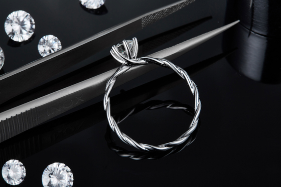 O acoplamento de Moissanite para o ouro branco da aliança de casamento de Ring Set Diamonds And Sapphire das mulheres pavimenta