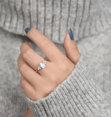 As mulheres 925 Sterling Silver Bridal Marquise Jewelry do ouro de Rosa lapidaram o acoplamento oval Ring For Women de Moonstone do corte