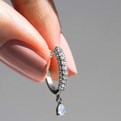 Corte do Baguette de Rose Gold Plated 925 Sterling Silver Rainbow Moonstone Earrings
