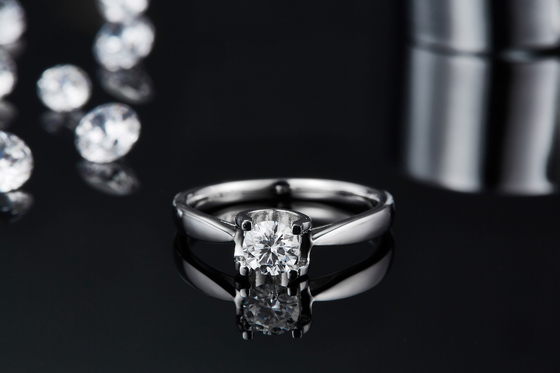 Do anel de prata branco de Moissanite 9K do quadrado joia minimalista do casamento da CZ