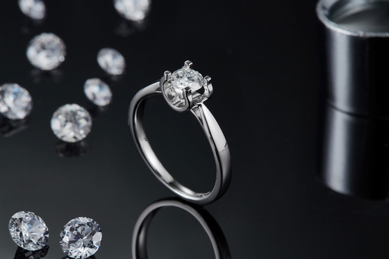 Do anel de prata branco de Moissanite 9K do quadrado joia minimalista do casamento da CZ