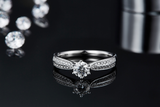 Joia minimalista do ouro dos projetos 9K, Moissanite 925 Ring Set de prata