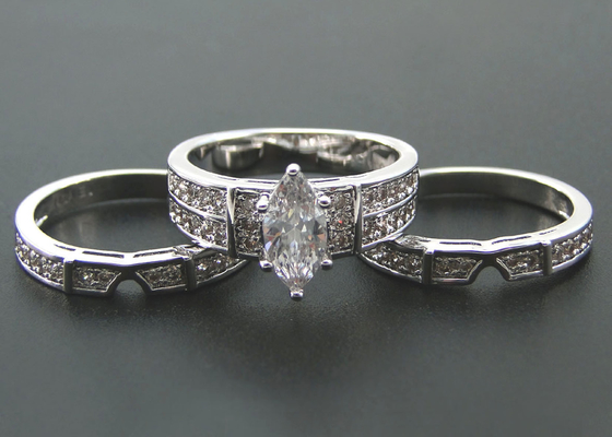 aliança de casamento do acoplamento do ouro de 10K 14K, ODM natural do anel de diamante de 0.68ct 56pcs