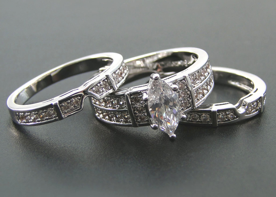 aliança de casamento do acoplamento do ouro de 10K 14K, ODM natural do anel de diamante de 0.68ct 56pcs