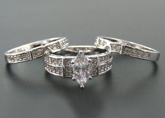 aliança de casamento do acoplamento do ouro de 10K 14K, ODM natural do anel de diamante de 0.68ct 56pcs