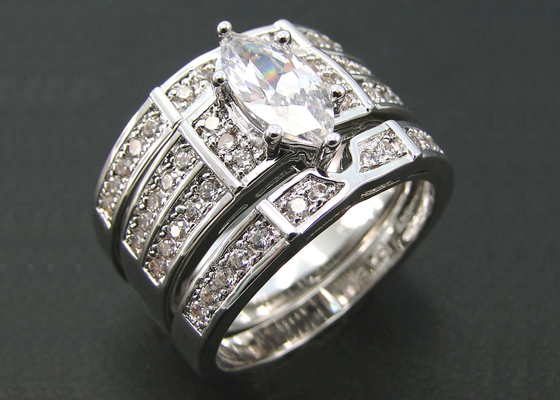 aliança de casamento do acoplamento do ouro de 10K 14K, ODM natural do anel de diamante de 0.68ct 56pcs