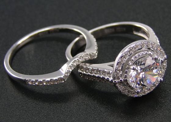 1,25 OEM de Ring Sets do casamento do halo do círculo do Ct para o dente do acoplamento que ajusta o tipo