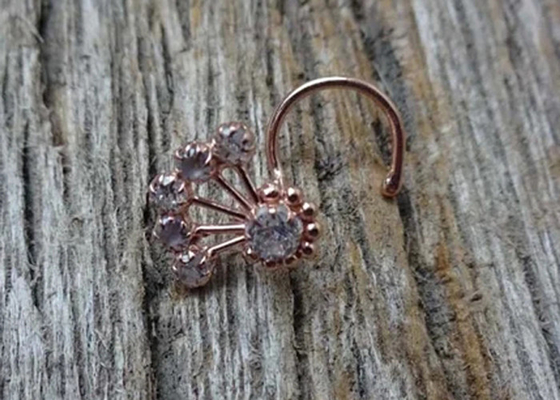 diamante 0.05ct de 18K Rose Gold Nose Ring With para o ODM diário do OEM do desgaste