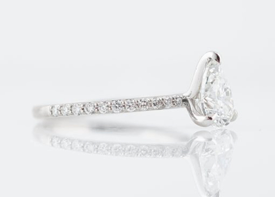 A pera real de Diamond Jewellery Ring 1.33ct do ouro branco cortou o picosegundo 6×8mm para o acoplamento