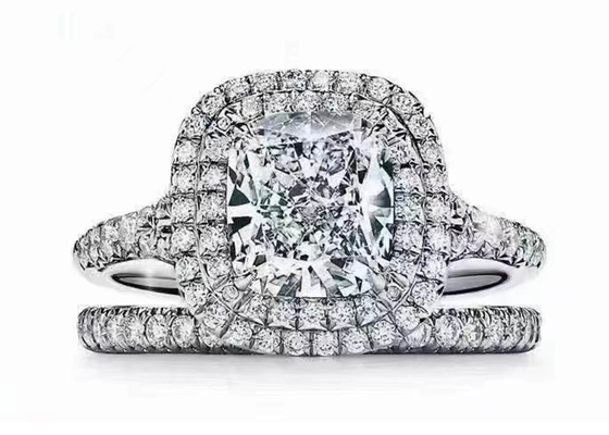 Casamento Ring Set do halo do corte do coxim do OEM com o diamante de 66pcs 1.2ct