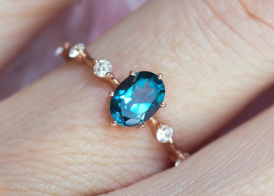 1.56ct Londres Topaz Ring azul, OEM oval de Diamond Ring Round Cut da forma
