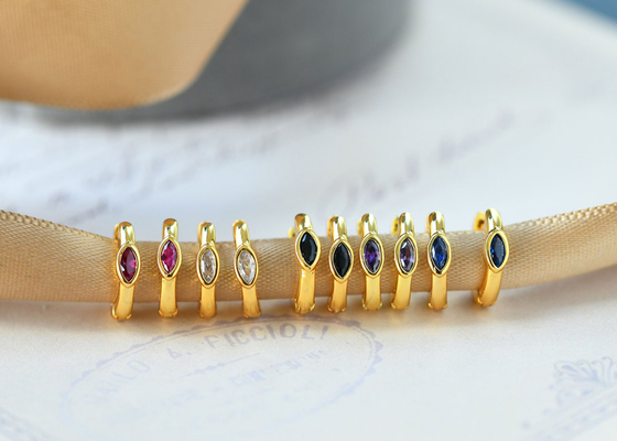 Dimensão de Marquise Cut Inner 8.5mm Oouter 11.5mm dos brincos do ouro da aro 9K de Huggie