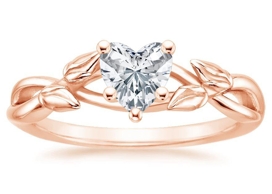 O coração do OEM dá forma ao anel de Moissanite, 5.5mm 9k Rose Gold Ring 0,6 quilates