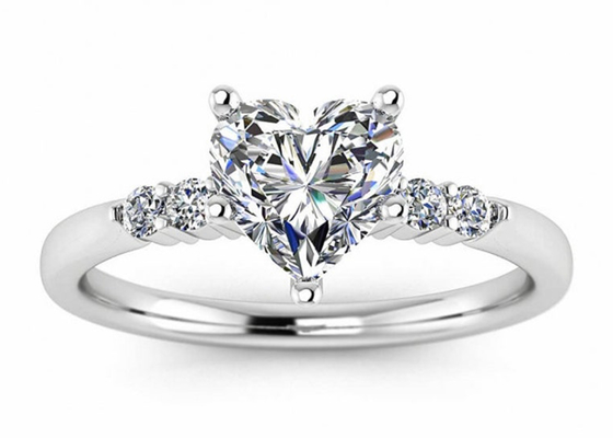 dimensão do diamante 6MM de Ring Heart Shape With Lab da prata de 0.8ct 9K