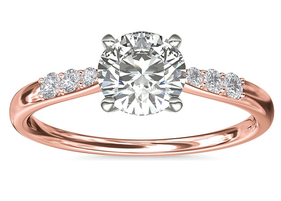Prata Ring With 3.6ct do ajuste 9K da garra em volta do diamante cortado do laboratório