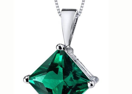 tamanho natural de 2.2ct Emerald Pendant Necklace Princess Cut 7×7mm